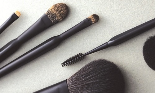 b-r-s Makeup Brushes